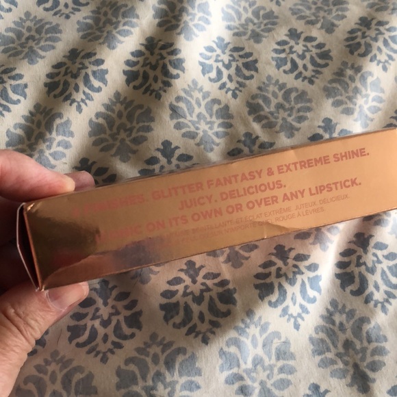 JEFFREE STAR The Gloss, color Silk Robe, beautiful neutral, NWT - Picture 4 of 4